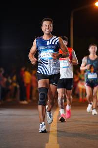 BIB: 754, 4297
                            <button type="button" onclick="openModal(22805415)" class="btn btn-primary btn-sm float-right btn-popup" data-toggle="modal" data-target=".modal-high-quality">
                        <i class="fas fa-shopping-cart"></i> Add to Cart
                    </button>
                                            <button type="button" onclick="isThisMe(22805415, true)" class="btn btn-success btn-sm float-right btn-popup btn-isme hidden" data-toggle="tooltip" data-placement="bottom" title="นี่คือรูปของคุณใช่ไหม คลิกที่นี่เพื่อเอาเข้าอัลบั้ม">
                        <i class="fas fa-plus"></i> Add to album
                    </button>
                    <button type="button" onclick="isThisMe(22805415, false)" class="btn btn-warning btn-sm float-right btn-popup btn-isnotme hidden">
                        <i class="fas fa-ban"></i> Remove from album
                    </button>